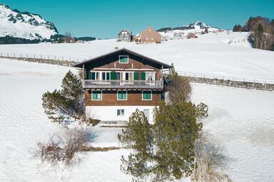 Chalet Engihalde, (Amden). Ferienhaus / 3 Schlafzimmer / max. 6 Personen