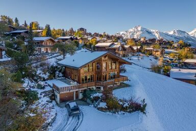 Chalet Vansamis, views & sauna