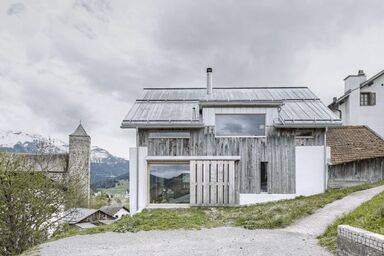 Berghaus Sulada Riom Graubünden