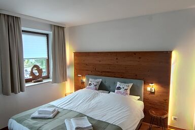 Pension Bergblick - Doppelzimmer mit Dusche und WC, Balkon, TV, WLAN