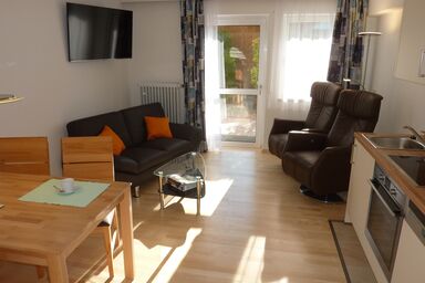 Apartmenthaus Sonnenschein - Chiemgau Karte - Krokus-Apartment für 2 Personen, separates Schlafzimmer, Terrasse,  46 m²