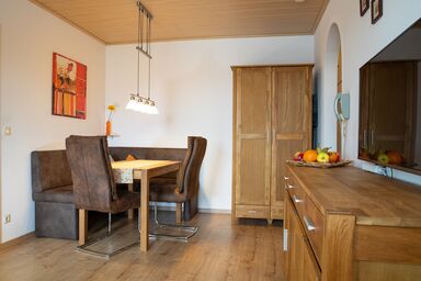 Gästehaus am Badepark - Ferienwohnung Rauschberg - Ferienwohnung Rauschberg für 4 Personen, 2 Schlafzimmer, 45m²