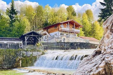 Ferienhaus Bachperle am Fuße des Wilden Kaisers - Fewo Bachperle mit Terrasse im Alpenlandhaus zentral und gleichzeitig naturnah gelegen