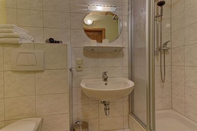 Ferienwohnungen Leithenwald - Ferienwohnung Hennenkobel mit bis zu 4 Schlafzimmer 1 großes Bad und 1 x Dusche/WC