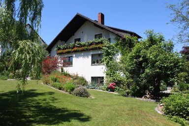 Ferienwohnung Schieder - Ferienwohnung 52 qm mit Blick auf  die Pfreimd