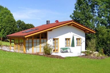 Ferienwohnungen und Ferienhaus Kronner - Ferienhaus mit Terrasse