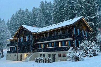 Eiger View Alpine Lodge - Double room