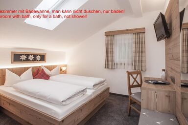 Pension Edelweiss - Doppelzimmer "Mansarde"