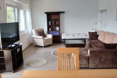 Ferienwohnung Eschenweg - Appartement/Fewo, Dusche, WC, Balkon