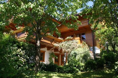 Landhaus Pfennich - Bio-Appartement Tauern mit finn. Sauna/Terrasse