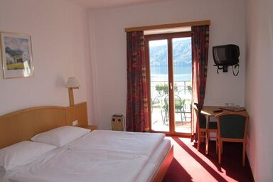 Villa Margarethe - Zimmer 4, Doppelzimmer Du/WC, Balkon, Seeblick