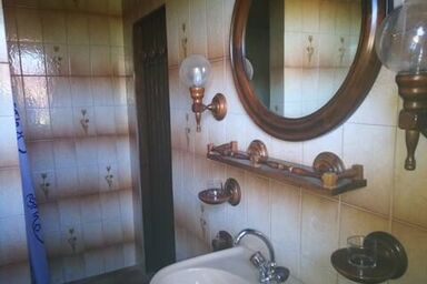 Ruheoase in der Natur nahe am Attersee - Doppelzimmer Nr. 3 mit Dusche WC