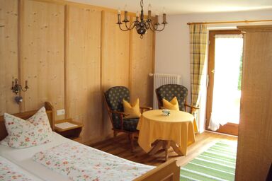 Gästehaus Fischer - Doppelzimmer  25 qm Süd Parterre