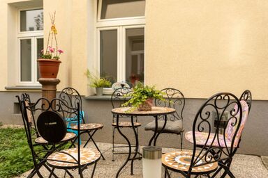 Wohnung in Fünfhaus mit Garten