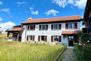 Maison de Vacances - Chez Véronique, (Le Noirmont). Maison de vacances (1-4 pers.)