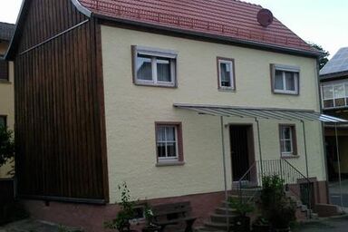 Ferienhaus in Heinrichsthal mit Großem Garten