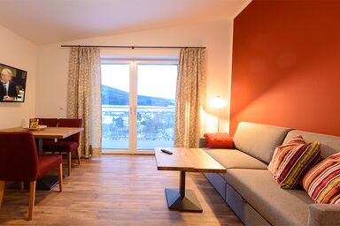 Wirtshausbrennerei Krenn - Suite Herzstein „mit Balkon und schönem Ausblick auf den Peilstein“