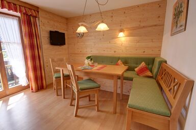 Hörlhof - Chiemgau Karte - Ferienwohnung Buche für 5 Personen, 2 Schlafzimmer, 59 qm