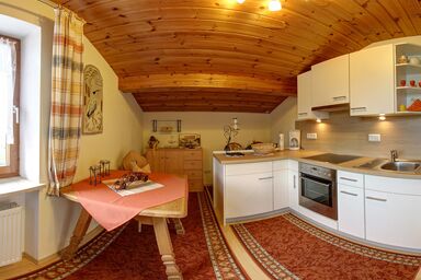 Ferienwohnung Holzner - Chiemgau Karte - Ferienwohnung für 4 Personen, 2 Schlafzimmer mit Balkon, 58 m²