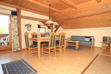 Heutauer Hof - Ferienwohnung 3, 65 qm, 2 Schlafzimmer, Balkon