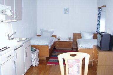 Baumanns Ferienhof am See - Doppelzimmer ohne Balkon mit Dusche und WC