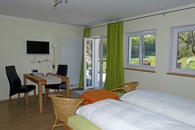 Landurlaub Wittmann - Appartement 2 mit Terrasse