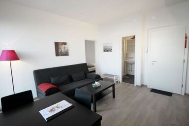 ZH Jade - Letzigrund HITrental Apartment