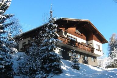 Ferienhaus in Bairau mit Terrasse und Garten