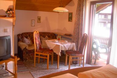 Haus Gehmacher-Maier - Chiemgau Karte - Appartement Falkenstein für 2 Personen mit Balkon, 26 qm, Küchenzeile