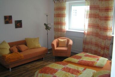 Fewo Andrea - Ferienwohnung Andrea, 85qm, 2 Schlafzimmer, Südbalkon