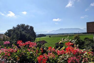 Ferienwohnungen auf dem Paulbauernhof - Ferienwohnung Untersberg, 86qm, 2 Schlafzimmern, 2 Bäder, Balkon mit Bergblick