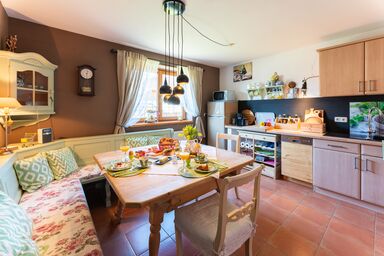 Ferienwohnung Lois - Erdgeschoß-Ferienwohnung "Lois" 115qm, 2 Schlafzimmer, Südterrasse