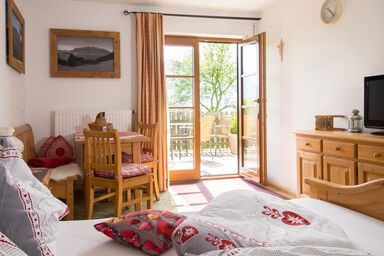 Attersee - Ferienhof Margarethengut - Salzkammergut - Ferienwohnung "SCHAFBERG" 1-2 Personen!