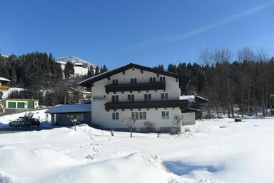 Gästehaus Walpurga - Arnika Apartment/2 Schlafräume/Bad, WC