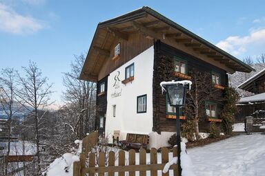 Familienresort Reslwirt - Chalet Schneiderhäusl - Ferienhaus (8-14 Personen/6 SZ)