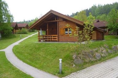 Naturerlebnisdorf Stamsried im Bayerischen Wald. - STA-16 - Voll ausgestattetes Blockhaus mit Terrasse