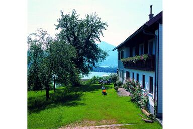 Ferienhof Mitterbauer - Pöllmann - Ferienwohnung Seeblick Schafberg