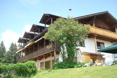 Appartement in Hönigsgrub mit Eigenem Balkon und Fernblick