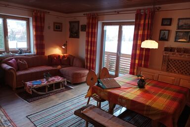 Dopplerhof's Staufenhaus - Ferienwohnung Staufen-Biwak 82 qm, 2 Schlafzimmer mit Balkon