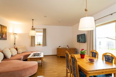 Ferienwohnung Granat - Ferienwohnung mit Garten