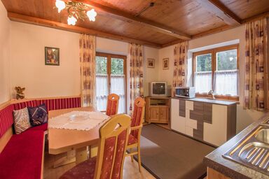 Landhaus Brunneck - Fam. Werlberger - Appartement mit 3 Zimmer 7-9 Pers.