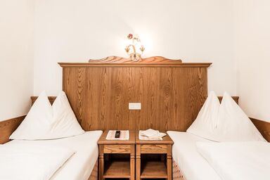 Madle - Bed & Breakfast - Doppelzimmer MURMELTIER, Short Stay