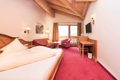 Der Stubaierhof Neustift - Junior Suite Zirbe OV