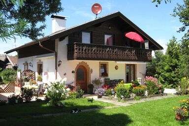 Haus am Kurpark - Ferienwohnung Alpenblick