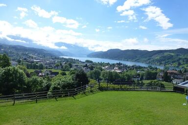 Pension Paßler - Doppelzimmer mit Balkon und Seeblick