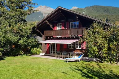 Gemütliches Chalet zum Alleinbewohnen mit Top Garten & Bergblick, kostenloses WIFI, Ladestation für E-Autos