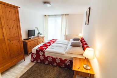 Gästezimmer Rolea - Doppelzimmer mit Frühstücksbuffet