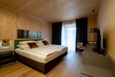 GästeHAUS & HOFladen Familie Öllerer - Zimmer Doris - gemütliches Ambiente wie in Tirol