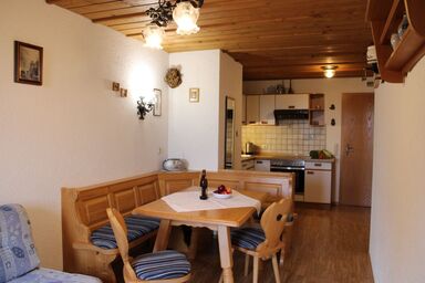 Bernerhof Ferienwohnungen Schmuck - Ferienwohnung Nr. 2, 2-4 Pers. 1 Schlafzimmer,  Wohnküche, Dusche/WC, Balkon