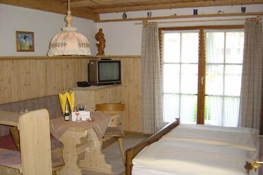 Ferienwohnungen Almbrünnerl - Chiemgau Karte - Ferienwohnung Ramsau für 2 Personen, 1 Wohnschlafraum, Terrasse, 28 qm